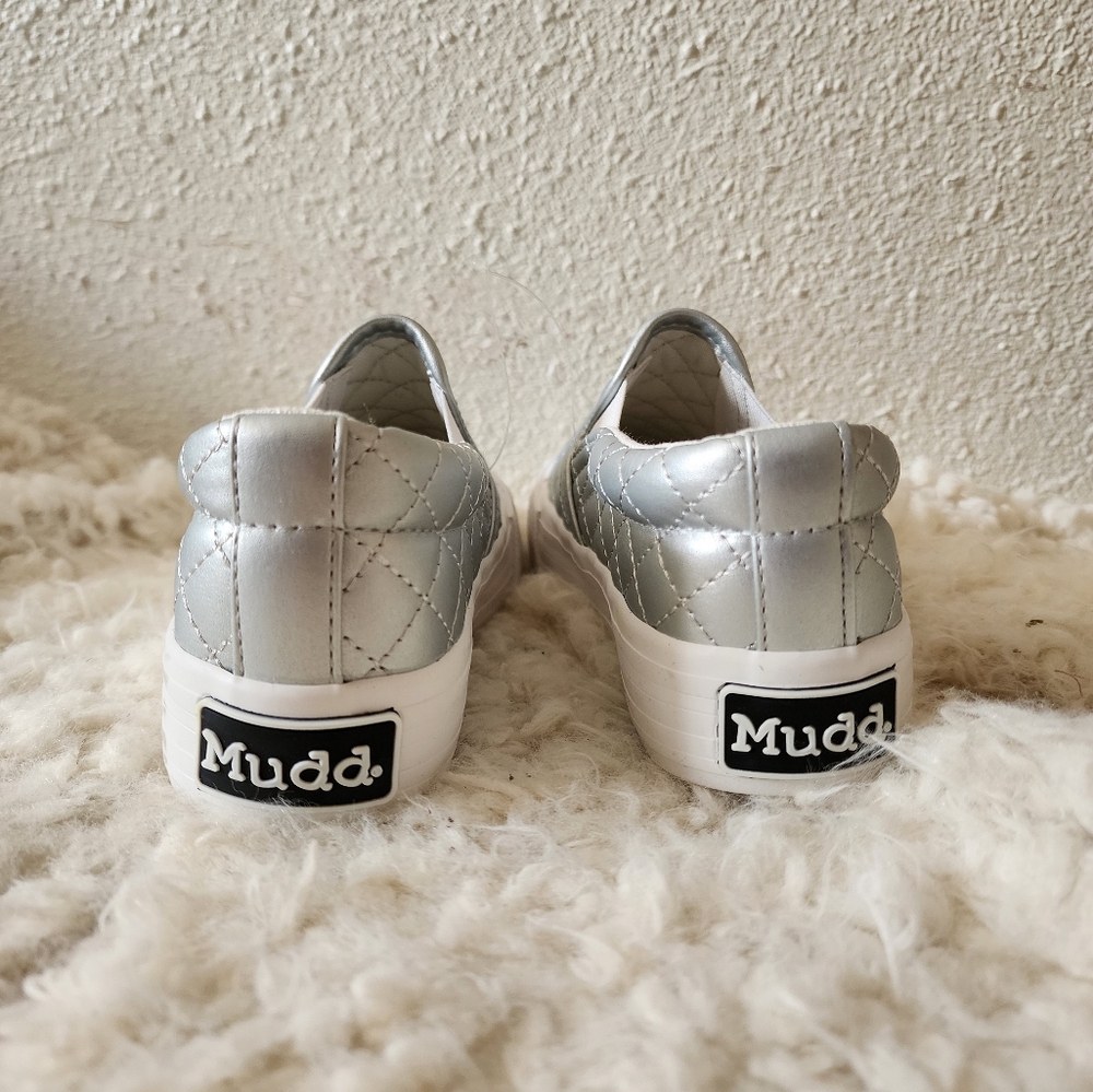 Shoes - Picture 4 of 5